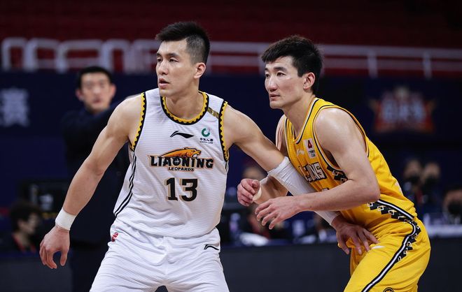 九游-包含冲刺阶段犹他爵士迎来里程碑——CBA常规赛节点到来；话题不断；赛程密集仍需轮换的词条